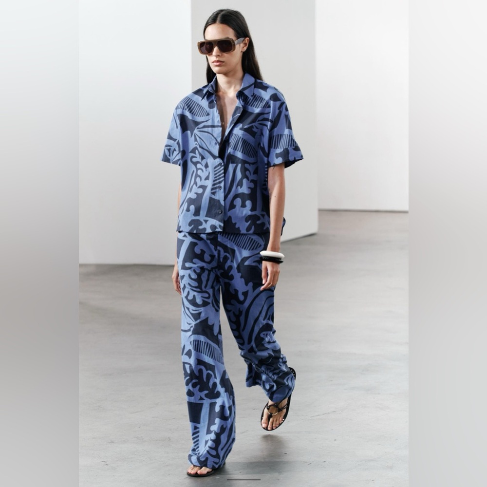 Zara size medium matching set in printed blue/black design.